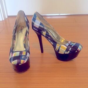 BRAND NEW!!!🔥Carlos Santana Multicolor Plaid Platform Heels
